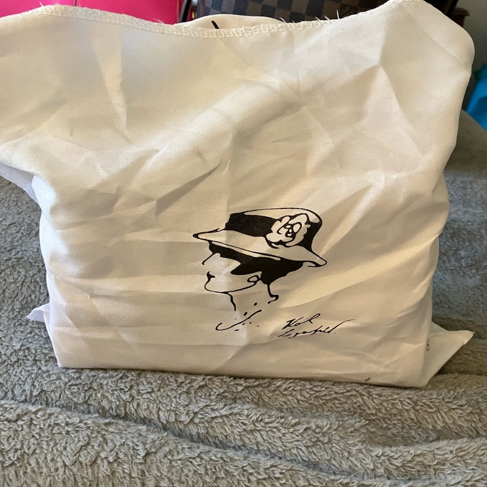 Chanel White small handbag